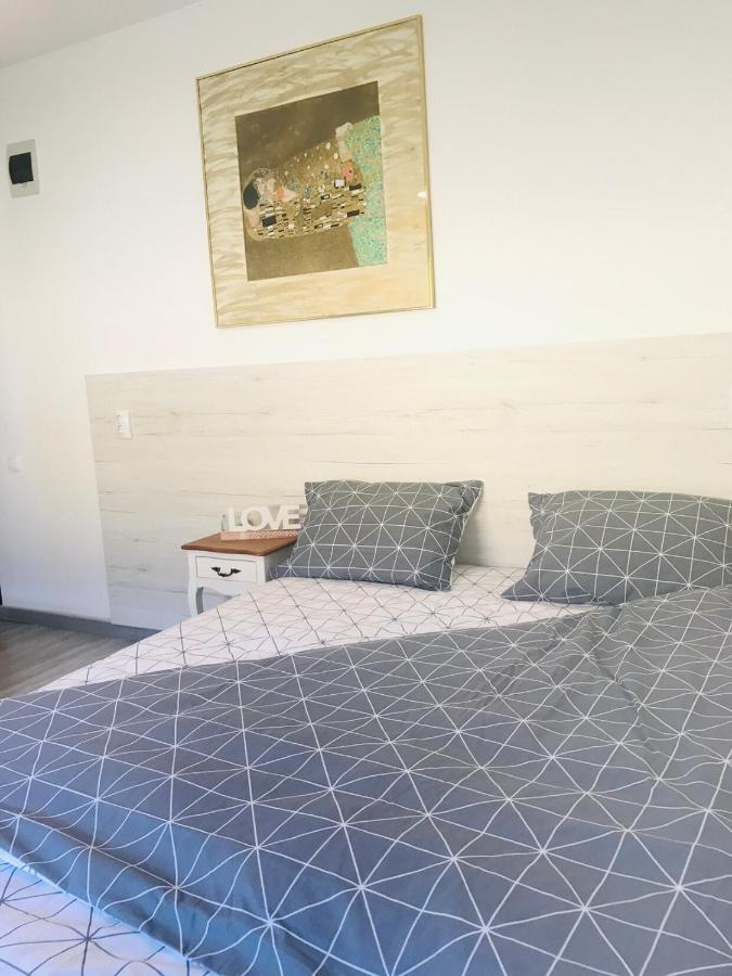 Casa Ryana Self Check-In Motel Gilau Exterior photo