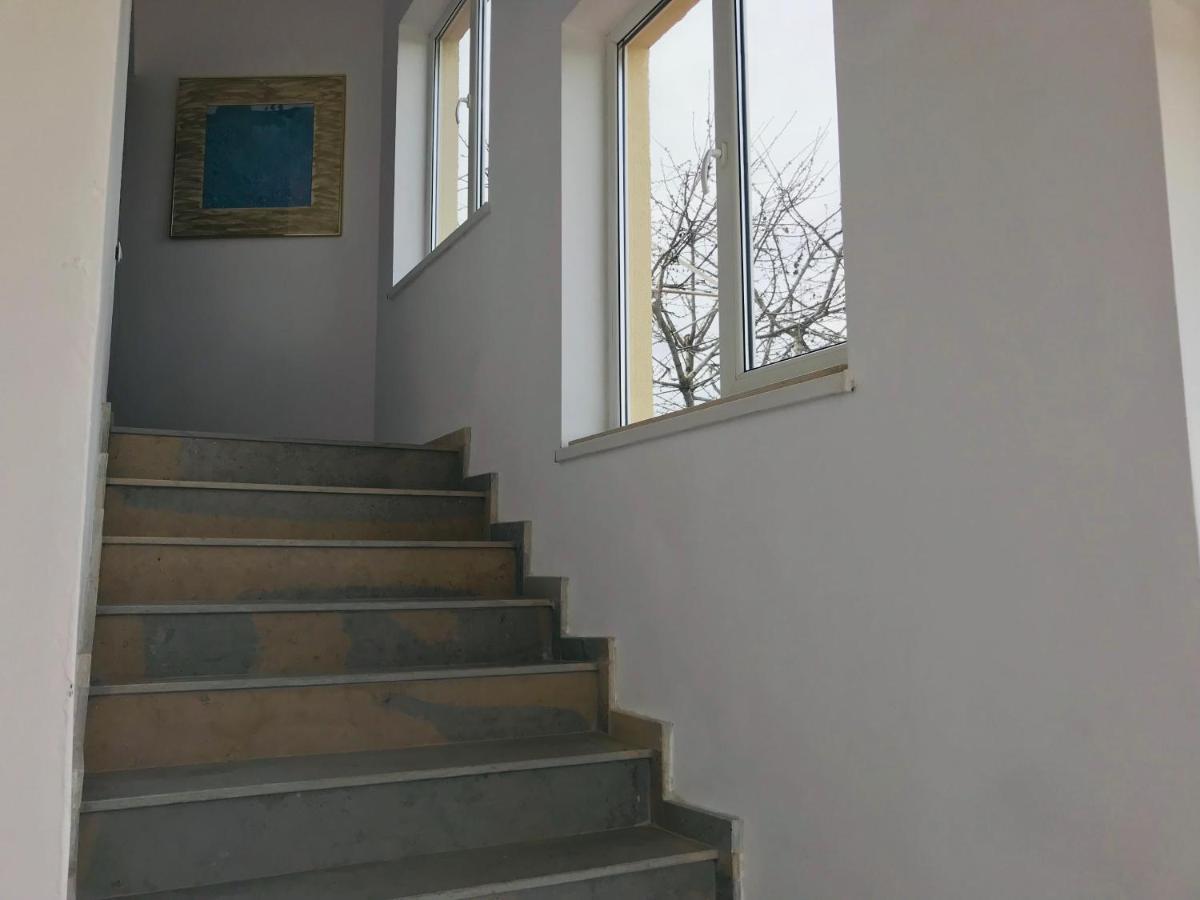 Casa Ryana Self Check-In Motel Gilau Exterior photo