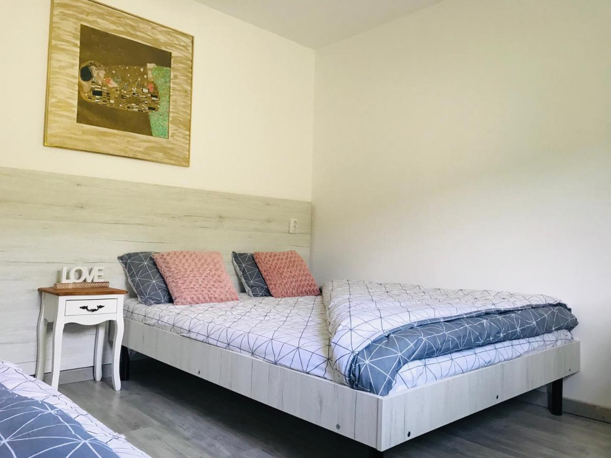 Casa Ryana Self Check-In Motel Gilau Exterior photo
